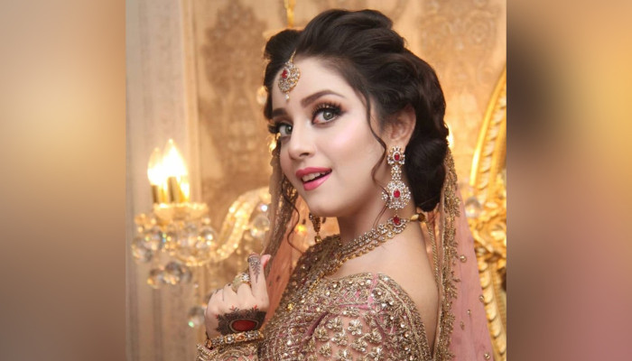 ‘বিদায়’ বলে ইনস্টাগ্রামের সব ছবি মুছে দিলেন আলিজেহ শাহ ‘বিদায়’ বলে ইনস্টাগ্রামের সব ছবি মুছে দিলেন আলিজেহ শাহ