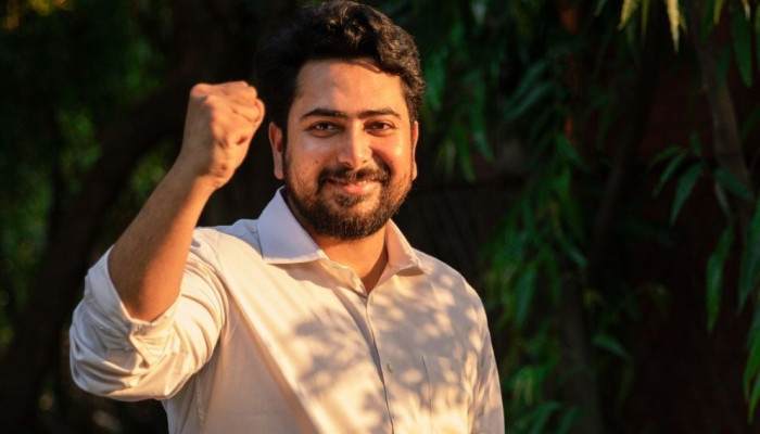 ১০ বছরের মধ্যে ক্ষমতায় না গেলে রাজনীতি ছেড়ে দেব: নাহিদ