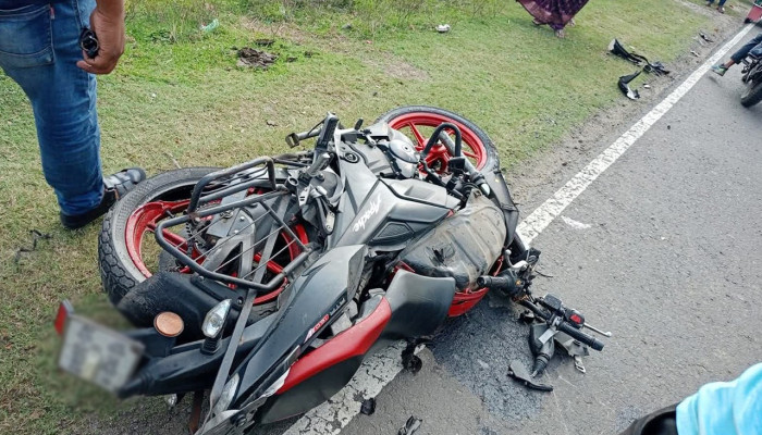 বাগেরহাটে বাস-মোটরসাইকেল সংঘর্ষে দুইজন নিহত