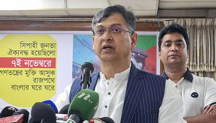 প্রধান উপদেষ্টা ডাকলে আমরা যাব, অন্য দল দিয়ে কেন সালাহউদ্দিন আহমদ