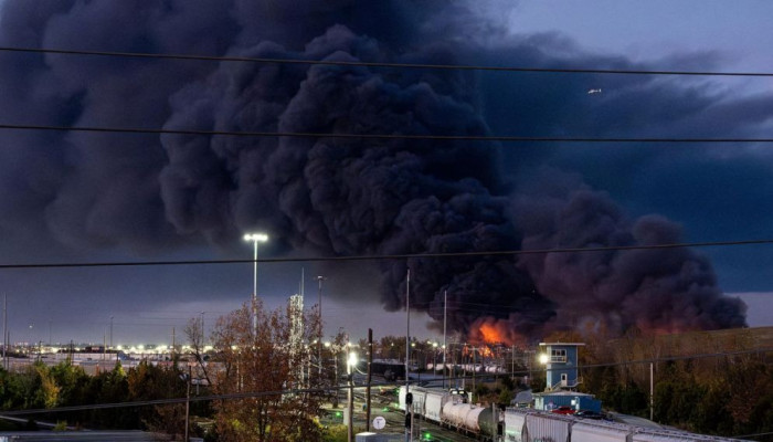 ইউপিএস কার্গো প্লেন দুর্ঘটনার পর এমডি-১১ উড়োজাহাজের উড্ডয়ন স্থগিত