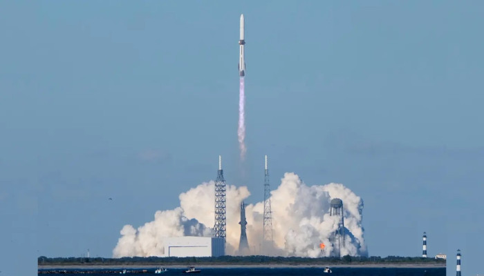 মঙ্গল অভিযানে নাসার দুই মহাকাশযান