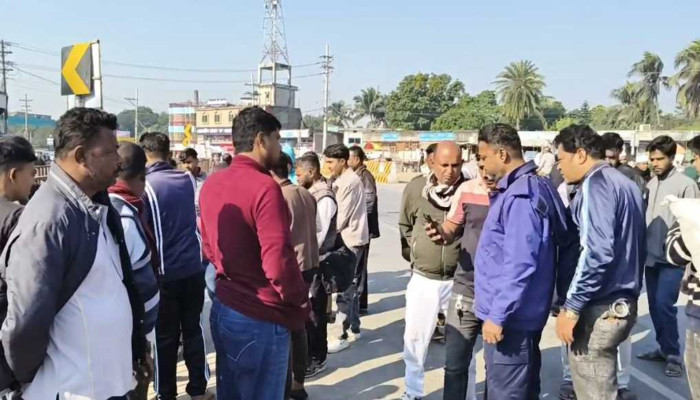 মেহেরপুরে বেপরোয়া দুই মোটরসাইকেলের মুখোমুখি সংঘর্ষে স্কুলছাত্র নিহত