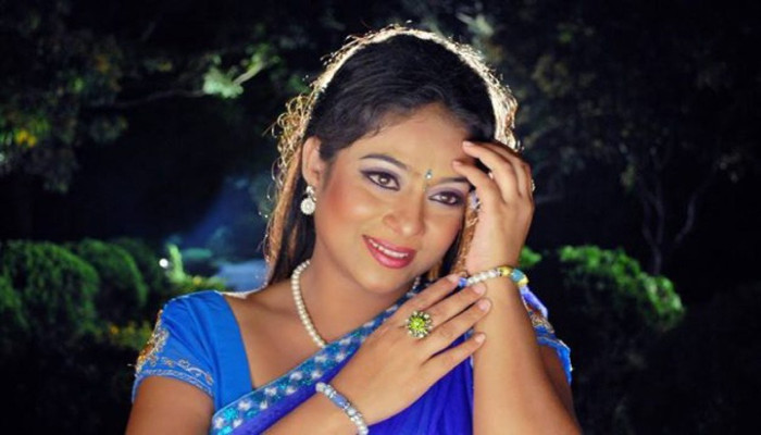 নন্দিত অভিনেত্রী শাবনূরের জন্মদিন আজ