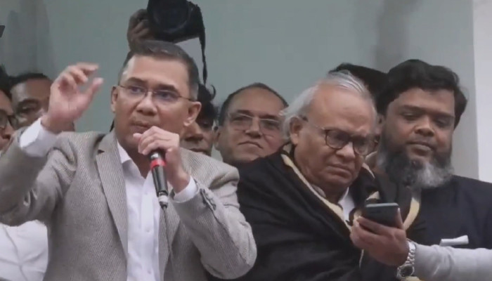 যদি রাস্তায় কাগজ বা ময়লা পড়ে থাকে আমরা সরিয়ে দেবো: তারেক রহমান