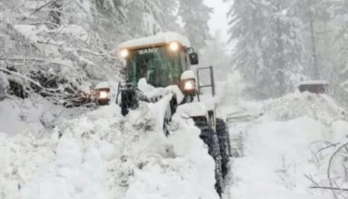 পাকিস্তানে সতর্কতা জারি, পর্যটকদের ভ্রমণ এড়ানোর পরামর্শ