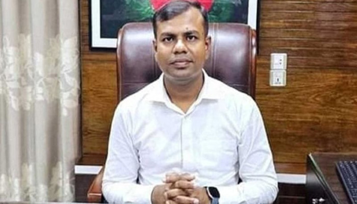 চাচাকে বাবা বানিয়ে মুক্তিযোদ্ধা কোটায় চাকরি, সিনিয়র সহকারী সচিব কারাগারে