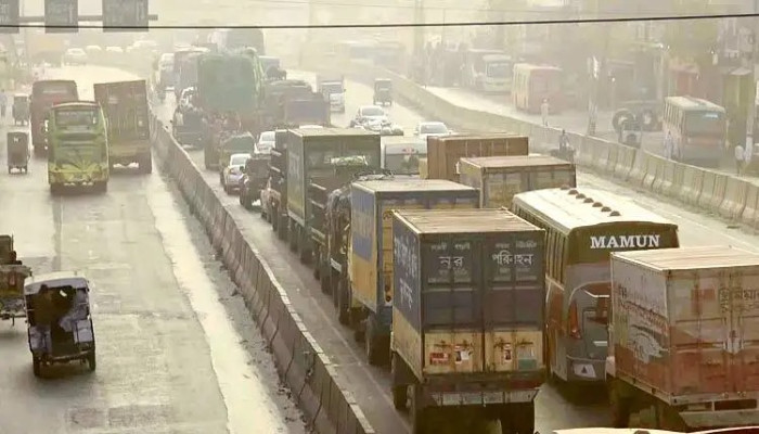 নির্বাচন ঘিরে গাড়ির চাপ, ঢাকা-চট্টগ্রাম মহাসড়কে ৯ কিলোমিটার যানজট
