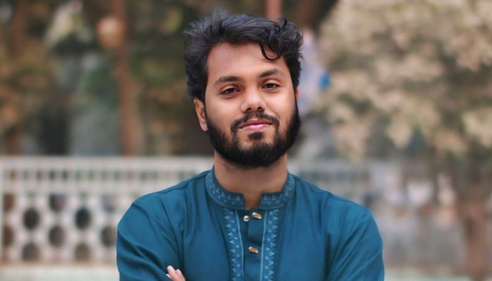 ফ্ল্যাট পেল হাদির পরিবার, চাবি-দলিল হস্তান্তর করেছেন প্রধান উপদেষ্টা