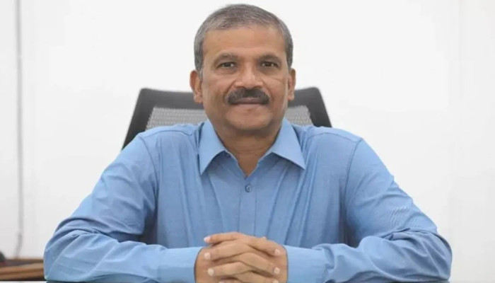 বিএনপির আগ্রহে সংসদ ভবনের দক্ষিণ প্লাজায় মন্ত্রীদের শপথ অনুষ্ঠান : আইন উপদেষ্টা