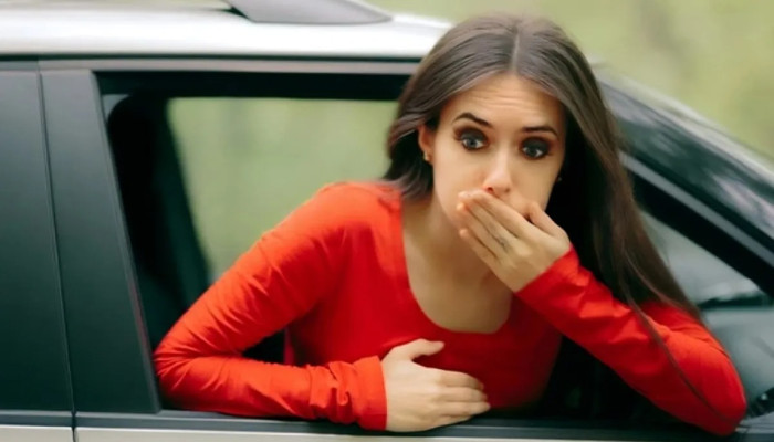 ভ্রমণে বমির সমস্যা কাটিয়ে উঠবেন যেভাবে