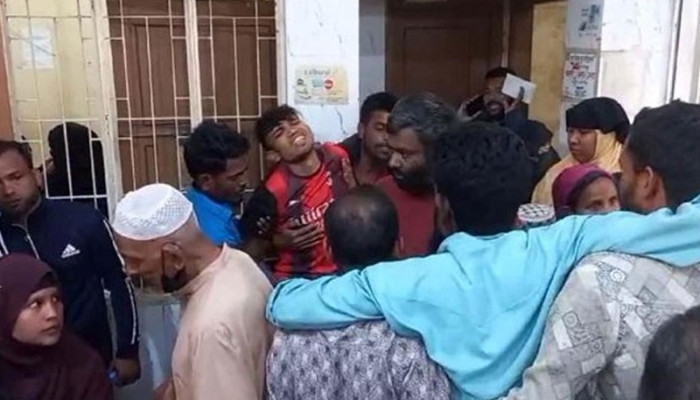 পরকীয়া জেরে সালিশ বৈঠকে দু’গ্রুপের সংঘর্ষ, নিহত ১