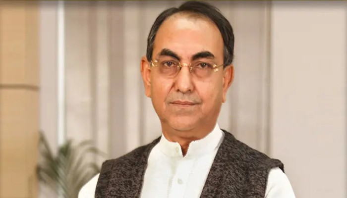 সিঙ্গাপুরের উদ্দেশে মির্জা আব্বাসকে বহনকারী এয়ার অ্যাম্বুলেন্স