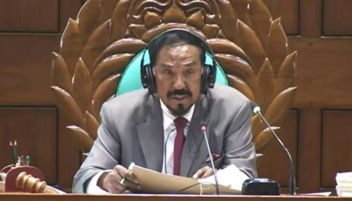 সংসদে দেখে দেখে বক্তব্য দেওয়া ‘অ্যালাউড’ না: স্পিকার