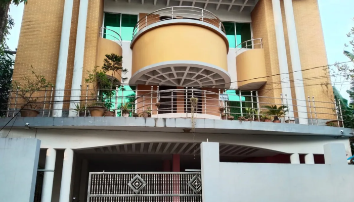 বাগেরহাটে আইজিপির বাড়িতে চুরি