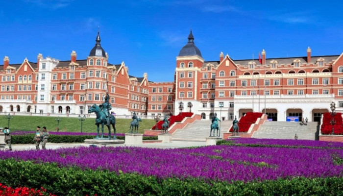 ছুটিতে শিক্ষার্থীদের প্রেমে উৎসাহ দিচ্ছে বিশ্ববিদ্যালয়