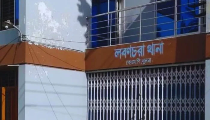 খুলনায় পরকীয়ার জেরে একই পরিবারের ৪ জনকে গুলি: পুলিশ