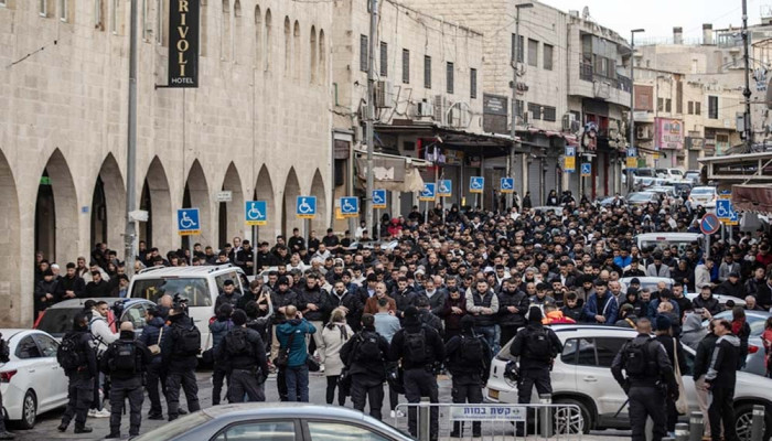 ৬০ বছরে প্রথমবার ঈদের সময় বন্ধ মসজিদুল আকসা, মুসল্লিদের ওপর হামলা