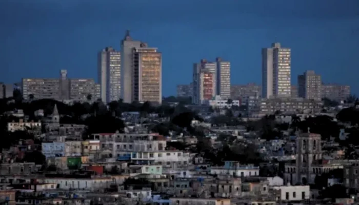 বিদ্যুৎ বিপর্যয় কাটিয়ে যুক্তরাষ্ট্রের সম্ভাব্য হামলা মোকাবিলার ঘোষণা দিলো কিউবা