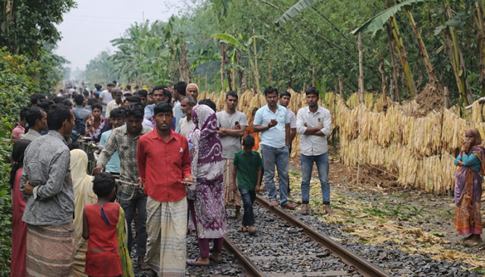 লালমনিরহাটে রেললাইনে শুয়ে থাকা বৃদ্ধ ট্রেনে কাটা পড়ে মৃত্যু