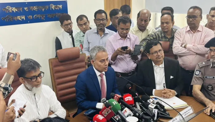 হাইওয়ের পাশে টিকিট কাউন্টার থাকবে না : সড়কমন্ত্রী