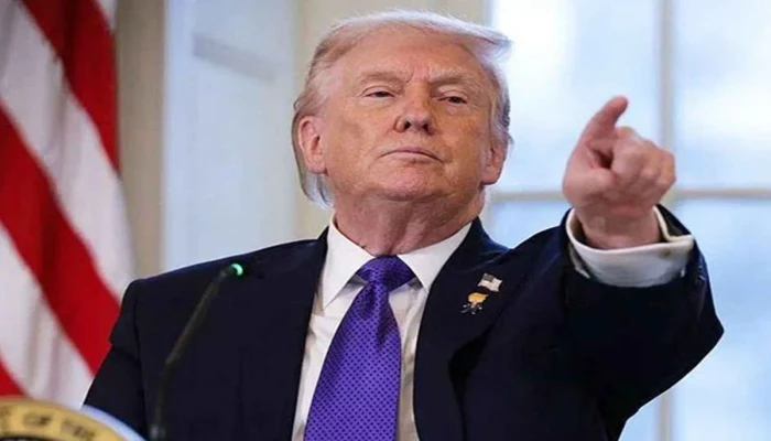 ইরানের জ্বালানি তেল ও খারগ দ্বীপের নিয়ন্ত্রণ নিতে চাই: ট্রাম্প