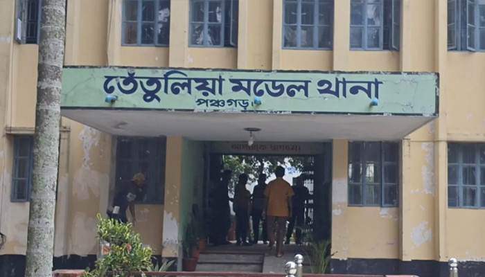 পুলিশের মাথা ফাটিয়ে পালালেন আসামি, দিতে হলো চার সেলাই