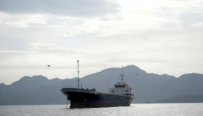 হরমুজ প্রণালিতে জাহাজ চলাচল নিয়ে নতুন প্রস্তাব ইরানের