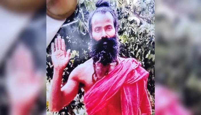 নিখোঁজের তিন দিন পর সন্ন্যাসীর ঝুলন্ত মরদেহ উদ্ধার