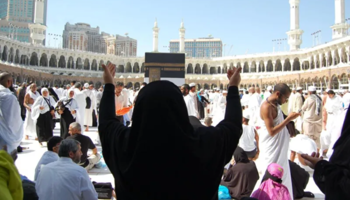 মেয়ের স্বামীর সঙ্গে শাশুড়ি ওমরায় যেতে পারবেন?