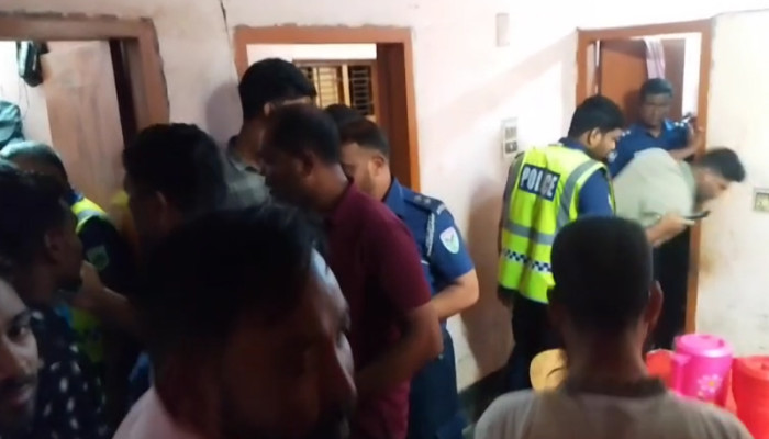 ছেলের হাতেই জীবনপ্রদীপ নিভল মায়ের