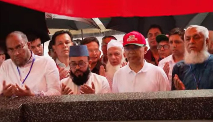 ৮০ হাজার নারী স্বাস্থ্যকর্মী নিয়োগের পরিকল্পনা সরকারের