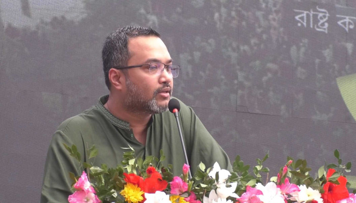 শিক্ষকদের সুযোগ-সুবিধা বাড়ানো নিয়ে যে বার্তা দিলেন প্রধানমন্ত্রীর শিক্ষা উপদেষ্টা