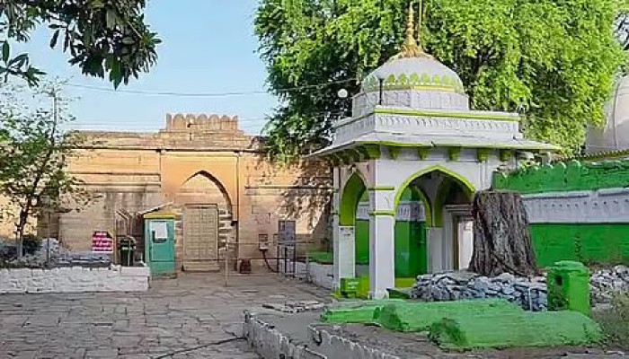 ভারতে চৌদ্দ শতকের ভোজশালা মসজিদের জায়গাকে মন্দির বলে রায় হাইকোর্টের