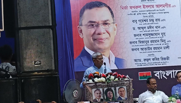 ‘শেখ মুজিব ফারাক্কা প্রকল্প চালুর অনুমতি দেওয়ার পরই দেশের ক্ষতি হতে থাকে’