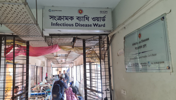 কক্সবাজারে বারবিকিউ খেয়ে ৩০ পর্যটক হাসপাতালে