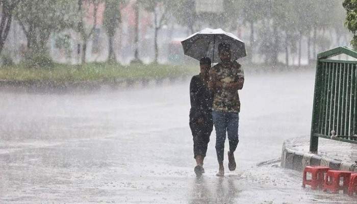 ঢাকাসহ দেশের বিভিন্ন অঞ্চলে ঝড়-বৃষ্টির আভাস