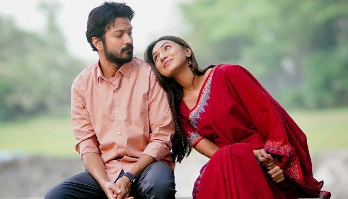 প্রথমবারের মতো একসঙ্গে ইয়াশ রোহান–সুনেরা জুটি