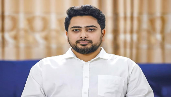 শেখ হাসিনার জন্য ফাঁসির দড়ি অপেক্ষা করছে : নাহিদ ইসলাম