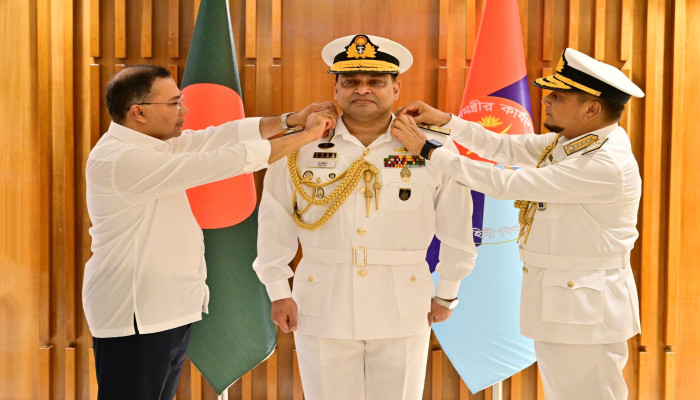 নৌবাহিনী প্রধান হলেন খোন্দকার মিসবাহ উল আজীম