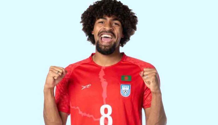 দেড় বছরে হামজা চৌধুরীর প্রায় ৫ হাজার জার্সি বিক্রি