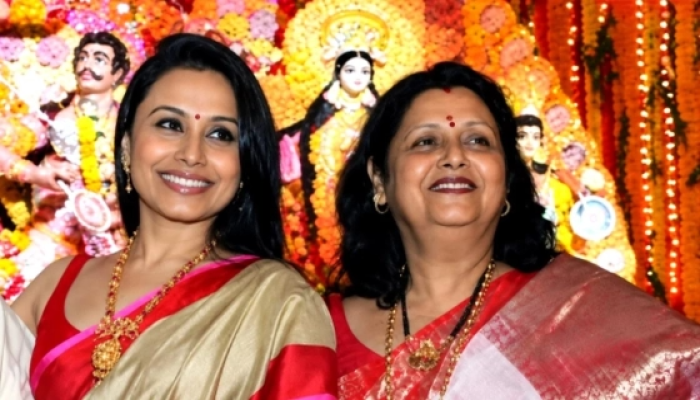 বলিউড অভিনেত্রী রানি মুখার্জির মা মারা গেছেন