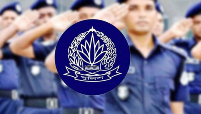 পুলিশের ঊর্ধ্বতন ২ কর্মকর্তাকে চাকরি থেকে বরখাস্ত