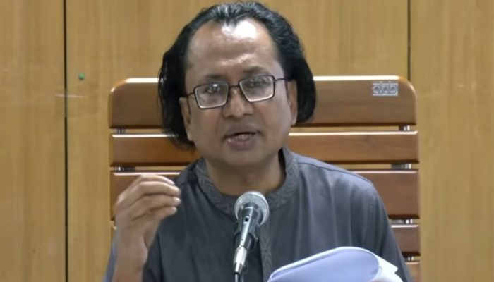 নির্ধারিত দামে এলপিজি না মিললে প্রয়োজনীয় ব্যবস্থা নেবে সরকার: তথ্য উপদেষ্টা
