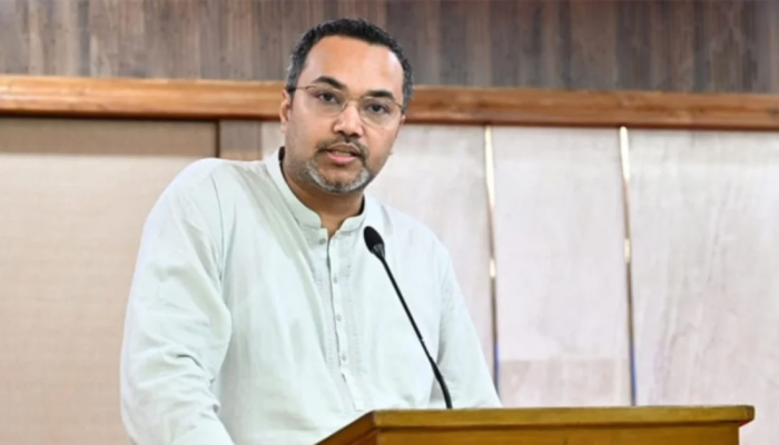 ফ্যাসিবাদ আমলে নিপীড়িত শিক্ষকদের মূল্যায়নের চিন্তা করছে সরকার: মাহদী আমিন