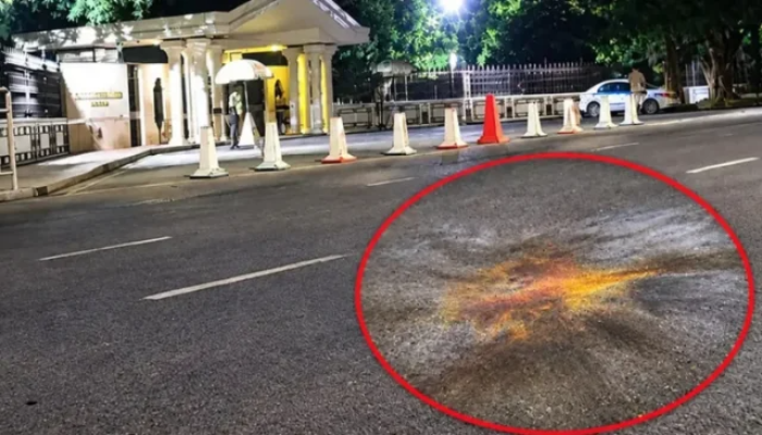 প্রধানমন্ত্রীর কার্যালয়ের সামনে ককটেল নিক্ষেপ, আটক ৩