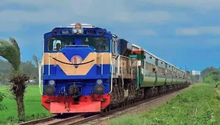 দুর্গাপূজায় ৫ ট্রেনের সাপ্তাহিক বন্ধ বাতিল