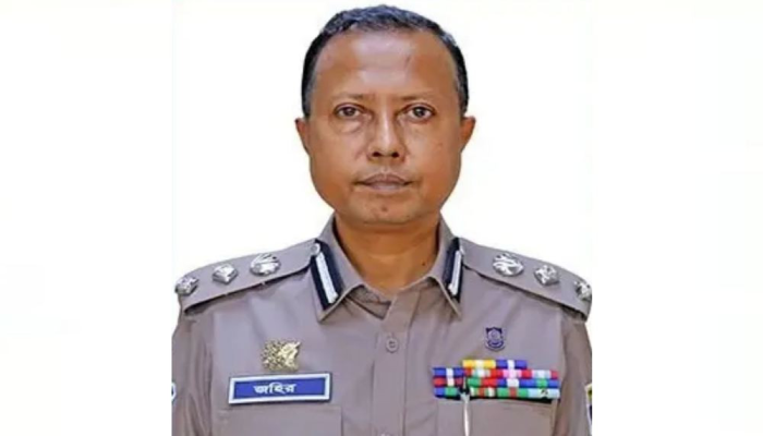 অতিরিক্ত ডিআইজির বাড়িতে চলতো ডিজে পার্টি, মাদক-নারীসহ আটক ৮৪