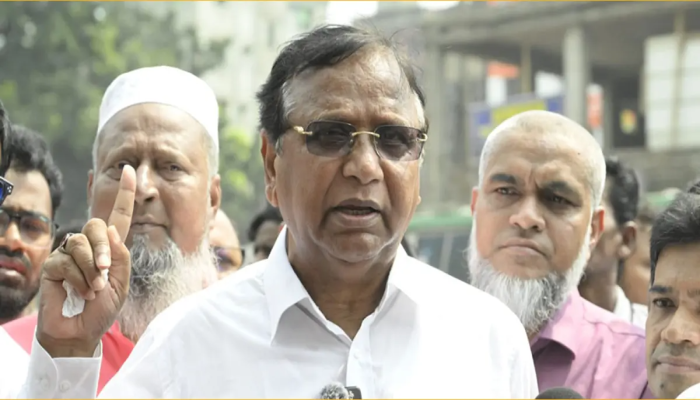সড়ক-ফুটপাতে হকার বসলেই মামলা ও মালামাল ক্রোক: ডিএসসিসি প্রশাসক